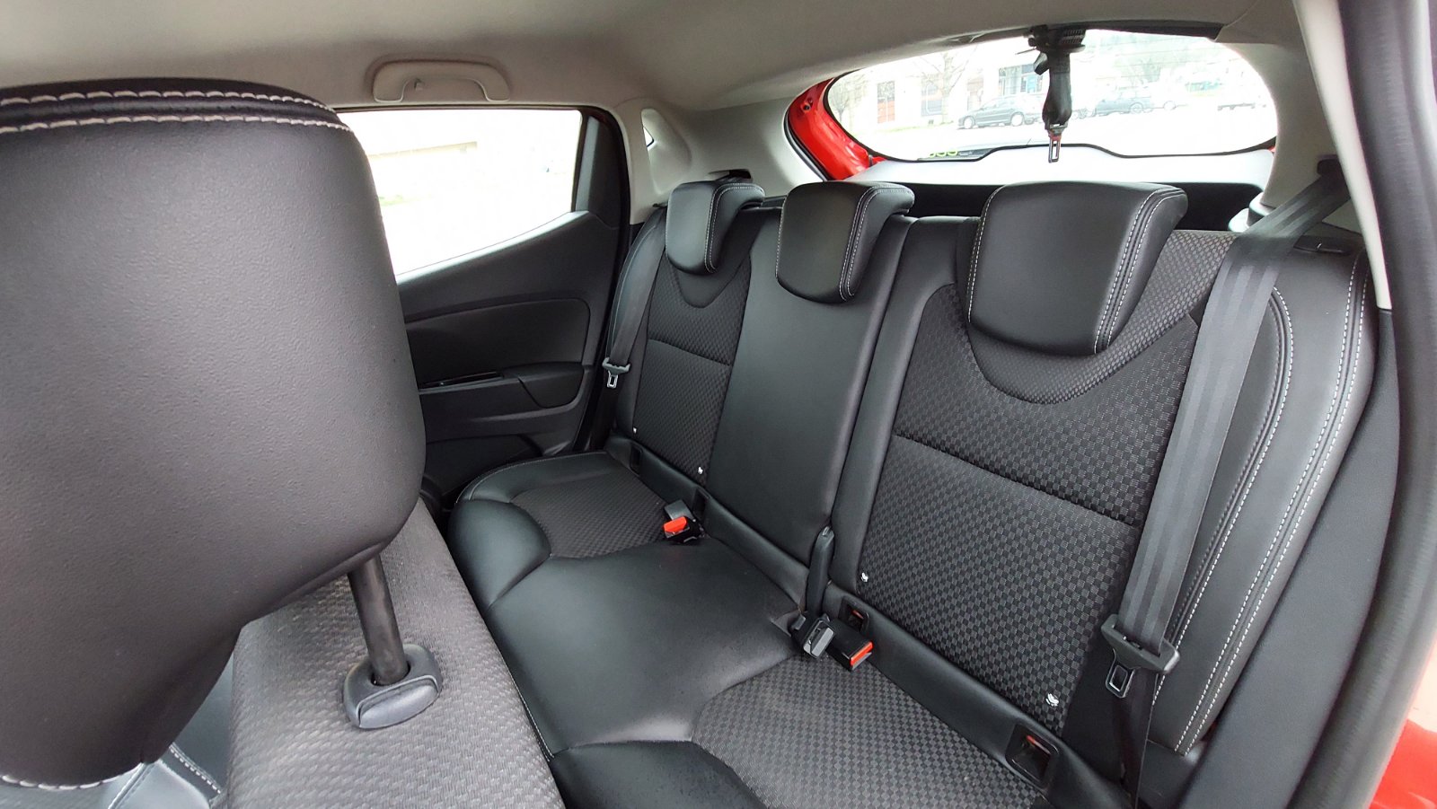 
								Renault Clio INTENS 1.5 dCi 110ks 2017. full									