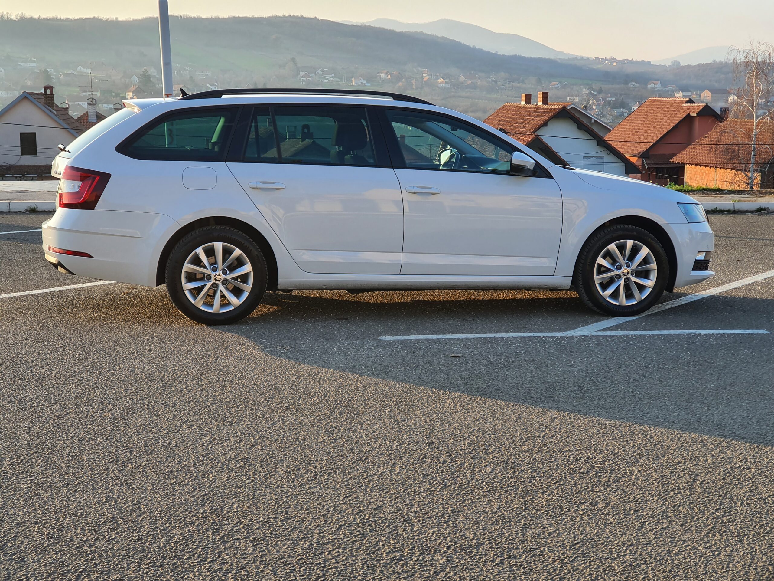
								Škoda Octavia 1.5 G-Tec 2019 full									