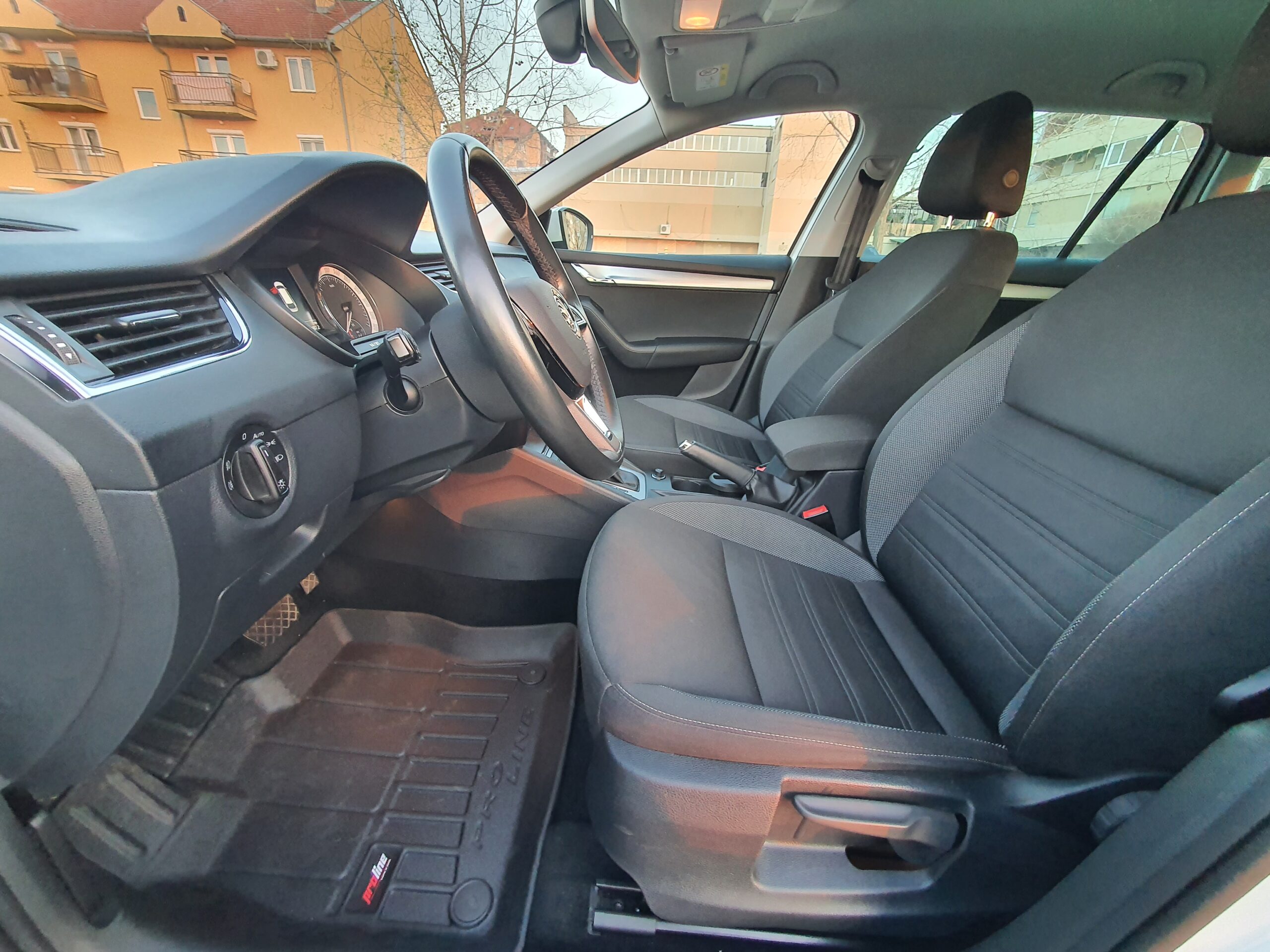 
								Škoda Octavia 1.5 G-Tec 2019 full									